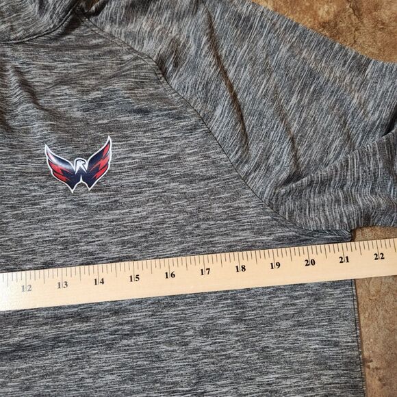 NHL Washington Capitals Quarter-Zip | Men’s Medium | Long Sleeve - Picture 3 of 10